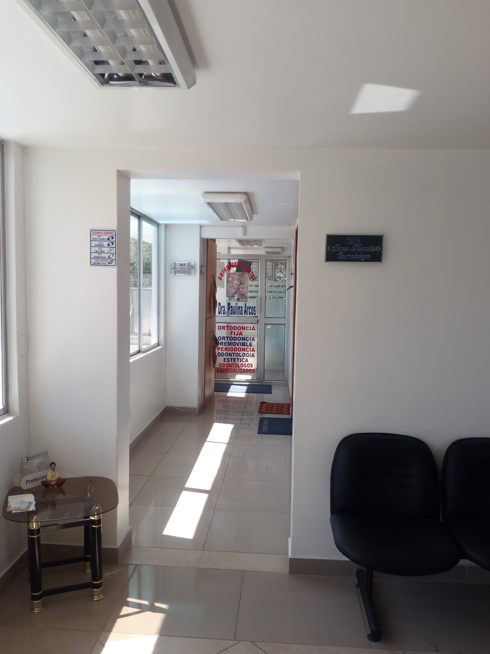 Equipo de Especialidades Médicas y Dentales Tumbaco