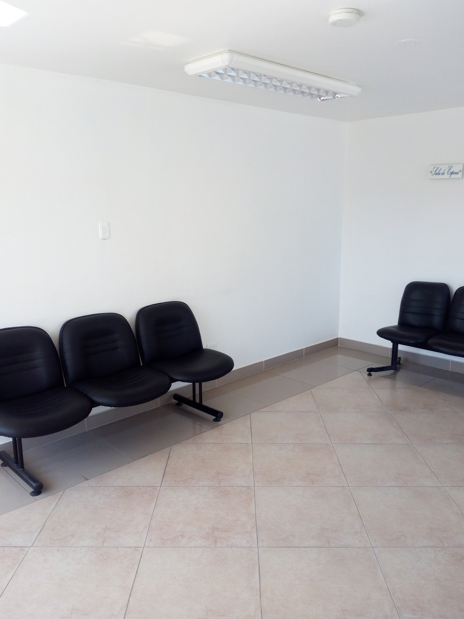 Especialidades Médicas y Dentales Tumbaco